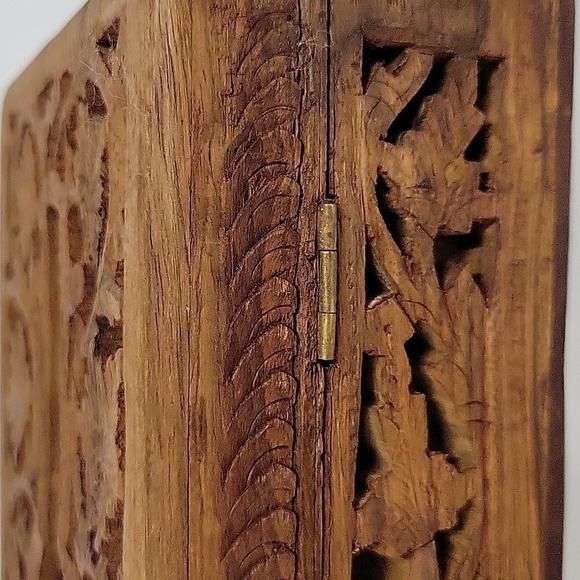 Vintage Mid-Century Carved Wooden Hinged Tissue Box Holder - Picture 11 of 13